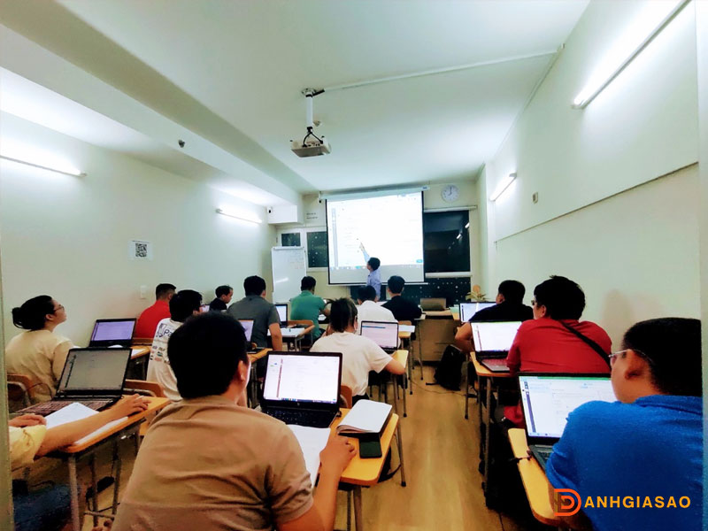 Imta-digital-marketing-trung-tam-dao-tao-marketing-uy-tin-tai-hcm-1-danhgiasao